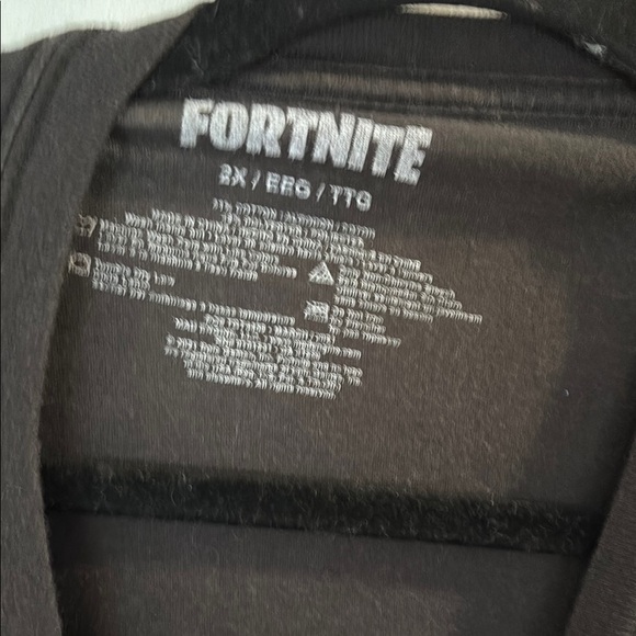 Kids Black T-Shirt with Fortnite graphic - Picture 2 of 2